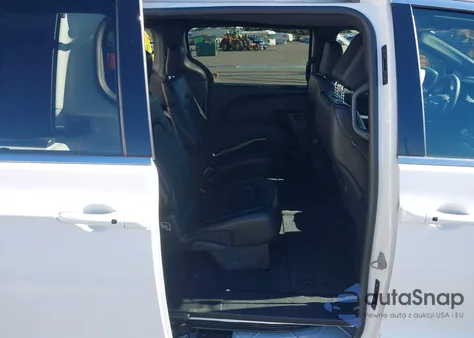 2025 Chrysler Pacifica Select from USA, damaged, VIN 2C4RC1BG2SR578950